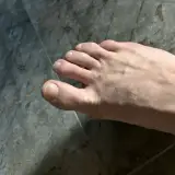 Man’s dry feet — VagueOrteil80